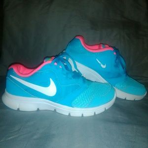 Girl's Nike Flex Experience RN 3